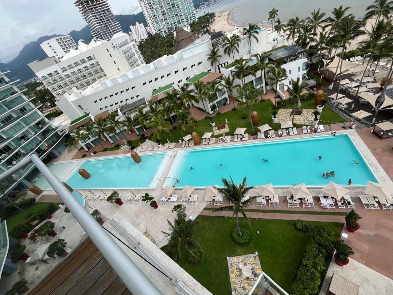 Icon Vallarta, Puerto Vallarta Luaran gambar