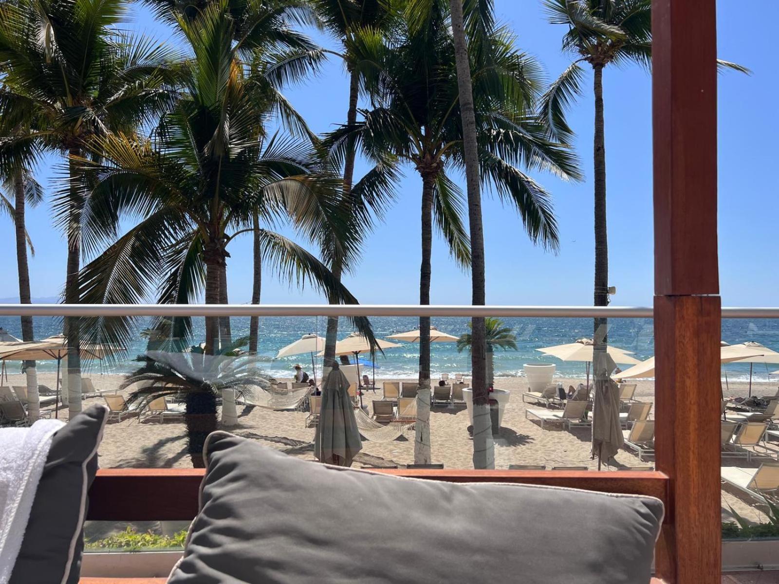 Icon Vallarta, Puerto Vallarta Luaran gambar