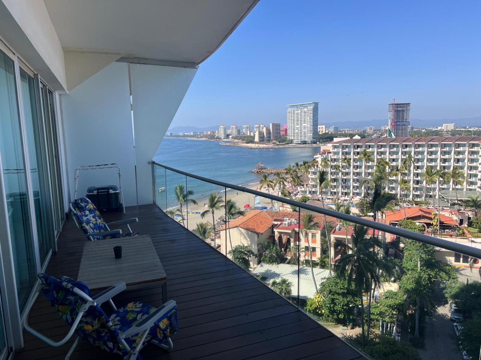 Icon Vallarta, Puerto Vallarta Luaran gambar