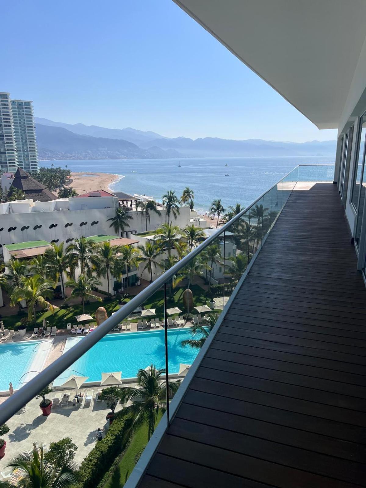 Icon Vallarta, Puerto Vallarta Luaran gambar
